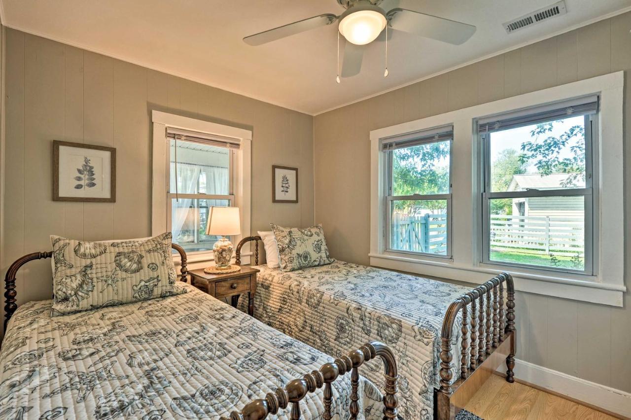 The Blue Crab Cottage - 3 Blocks From The Beach! Colonial Beach Luaran gambar